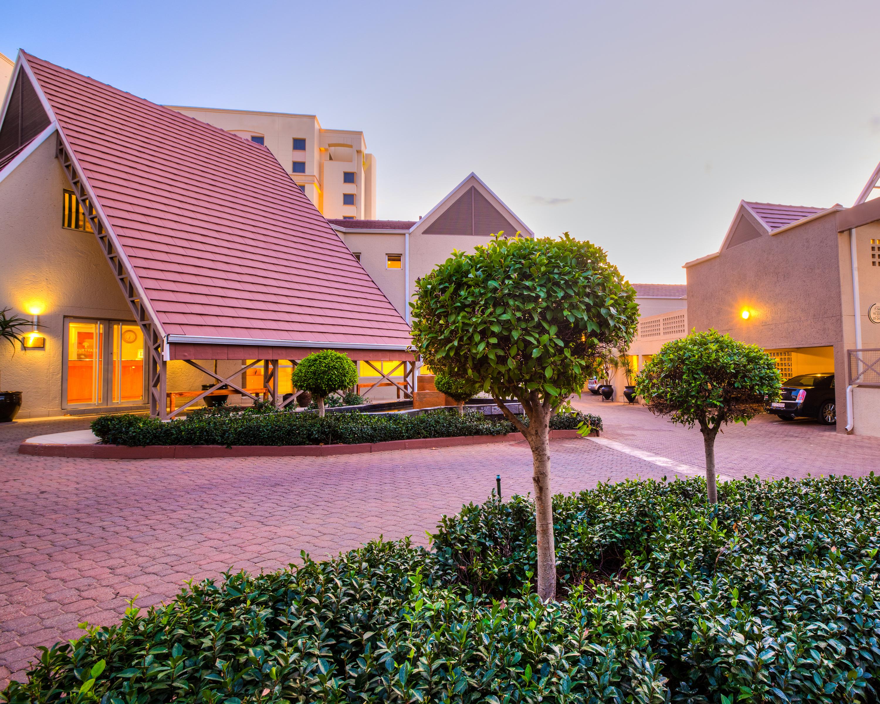 Courtyard Hotel Sandton Johannesburg Buitenkant foto
