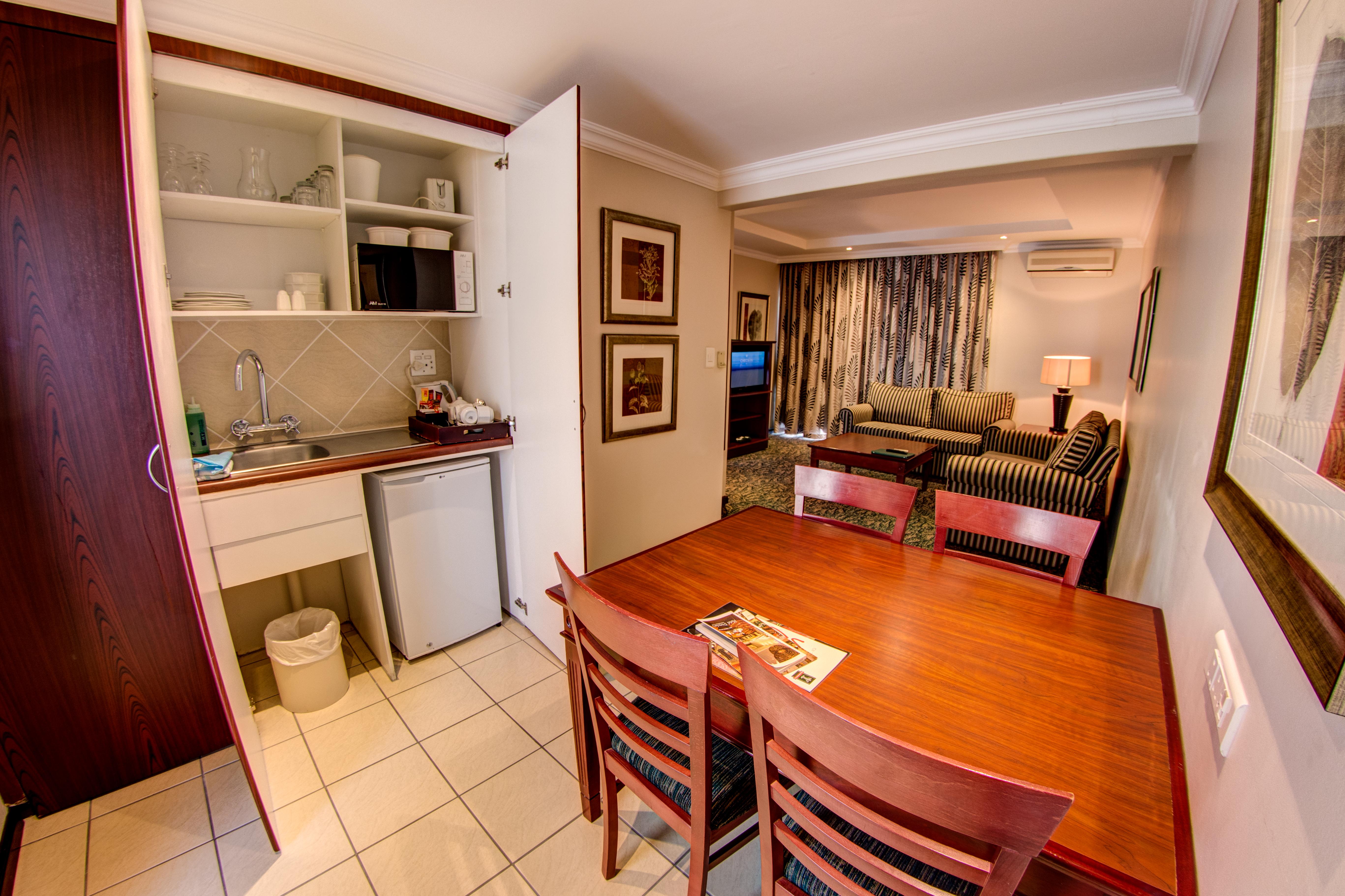 Courtyard Hotel Sandton Johannesburg Buitenkant foto