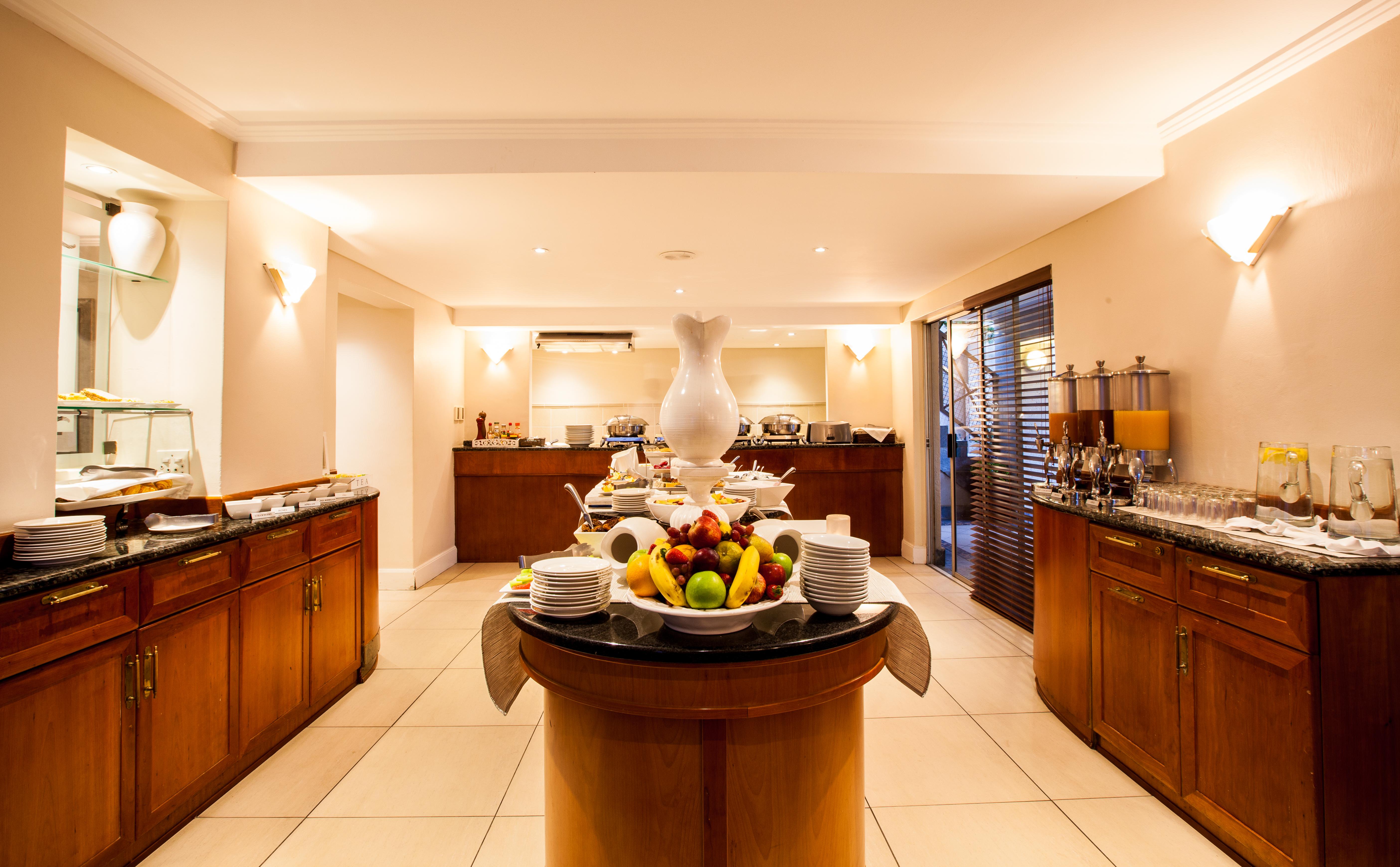 Courtyard Hotel Sandton Johannesburg Buitenkant foto